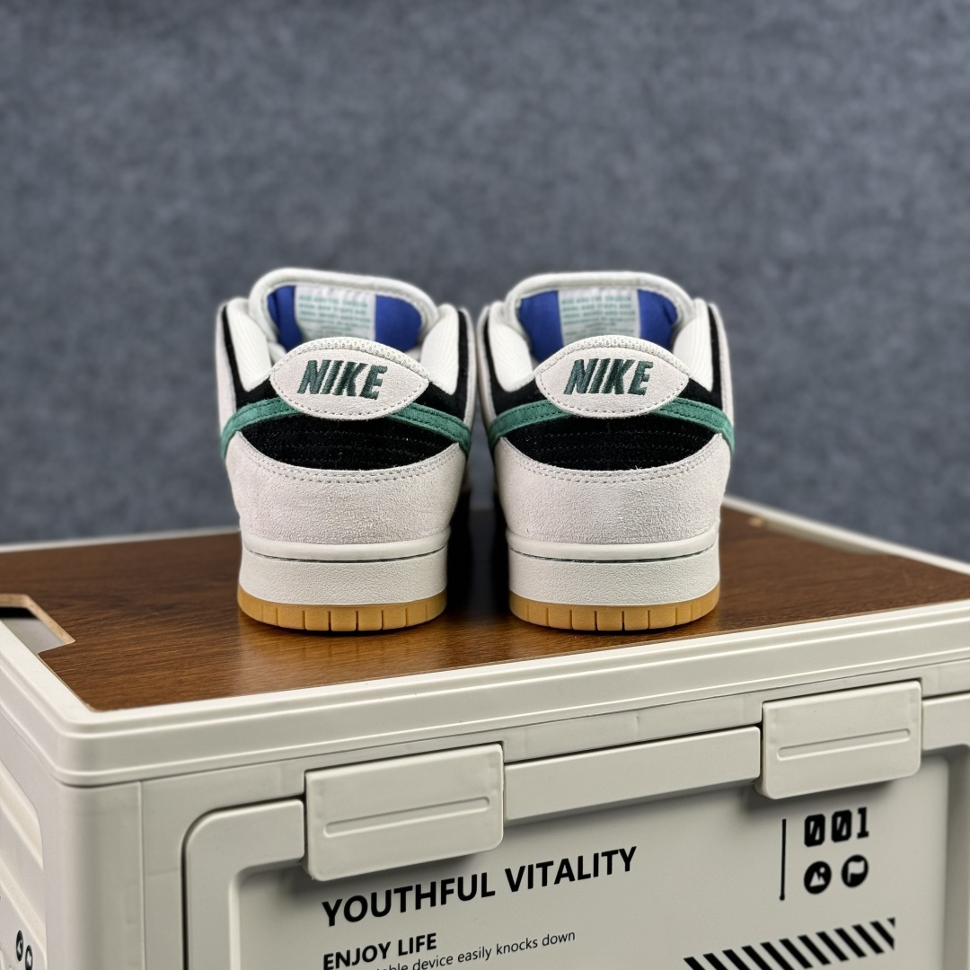 260 Nike SB Dunk Low 麂皮灰绿生胶 SB低帮休闲板鞋 HF3704-001