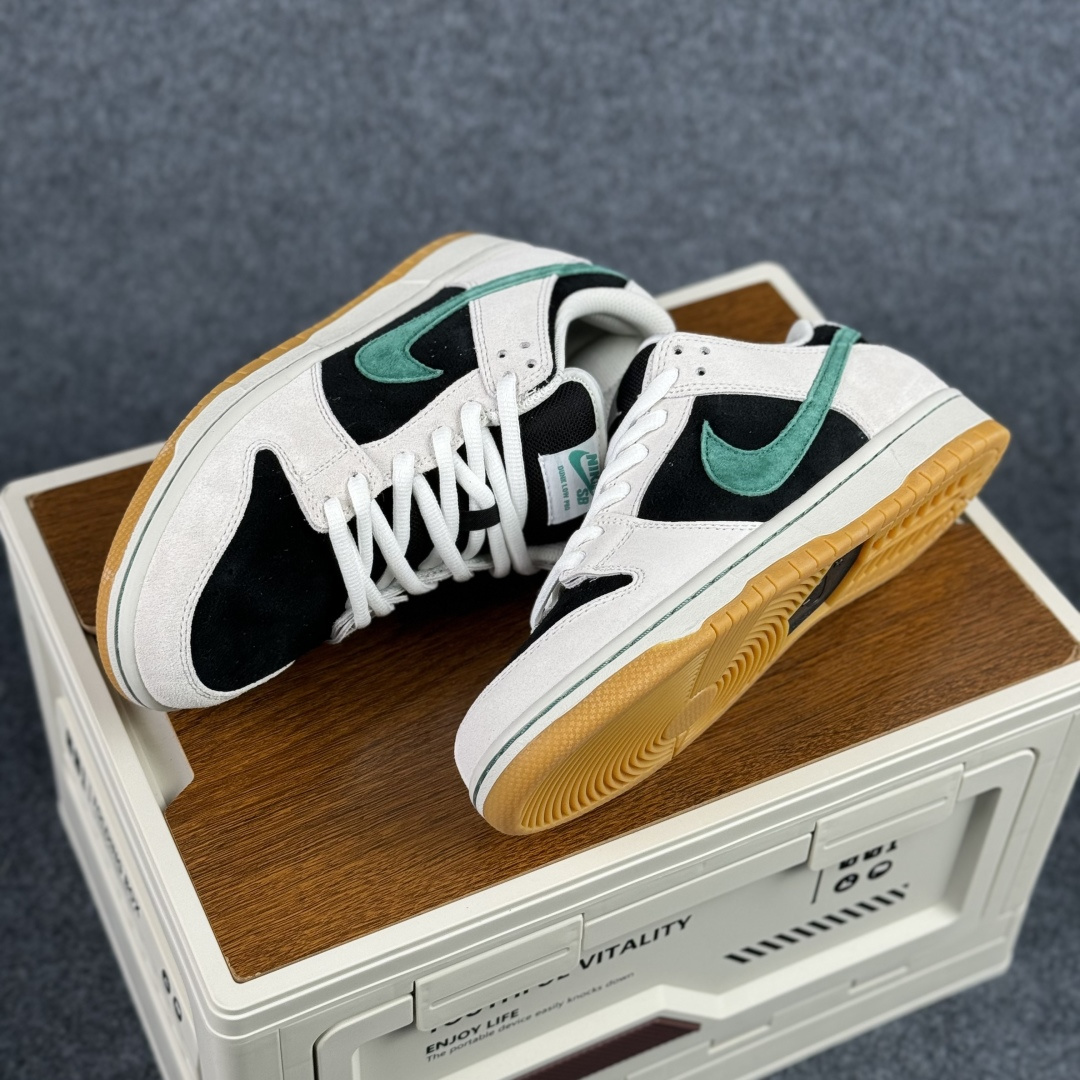 260 Nike SB Dunk Low 麂皮灰绿生胶 SB低帮休闲板鞋 HF3704-001