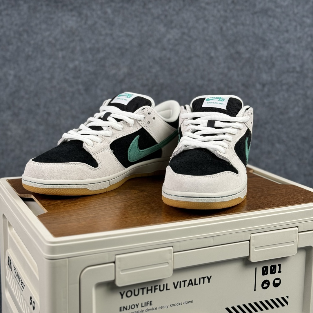 260 Nike SB Dunk Low 麂皮灰绿生胶 SB低帮休闲板鞋 HF3704-001