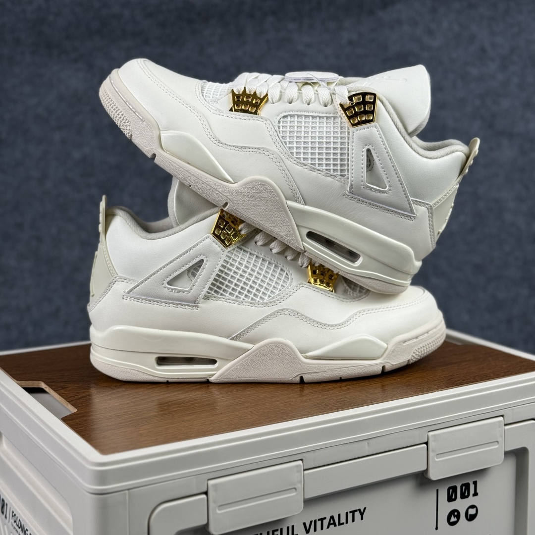 300 W版 Air Jordan AJ4 ”Metallic Gold” 奶油白金 乔丹AJ4代中帮复古休闲篮球鞋 AQ9129-170-Chinese UA Cheap High Quatity Brand Clothes Bags handbags Sneakers wholesale wholesaler seller from China Factory suppliers Fashion Clothing Shoes best Quality Beautiful Price 300 W版 Air Jordan AJ4 ”Metallic Gold” 奶油白金 乔丹AJ4代中帮复古休闲篮球鞋 AQ9129-170