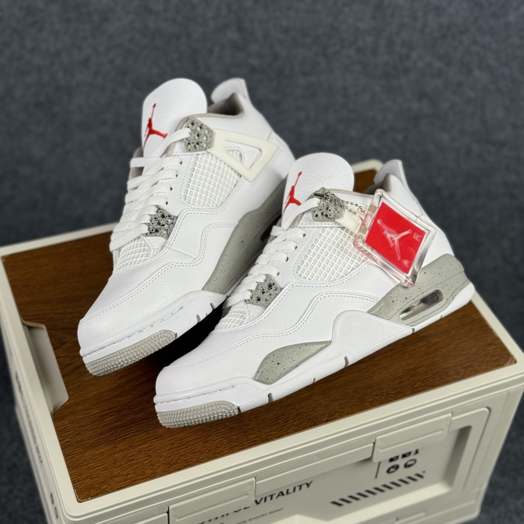 300 W版 Air Jordan AJ4 ”Metallic Gold” 白奥利奥 乔丹AJ4代中帮复古休闲篮球鞋 CT8527-100