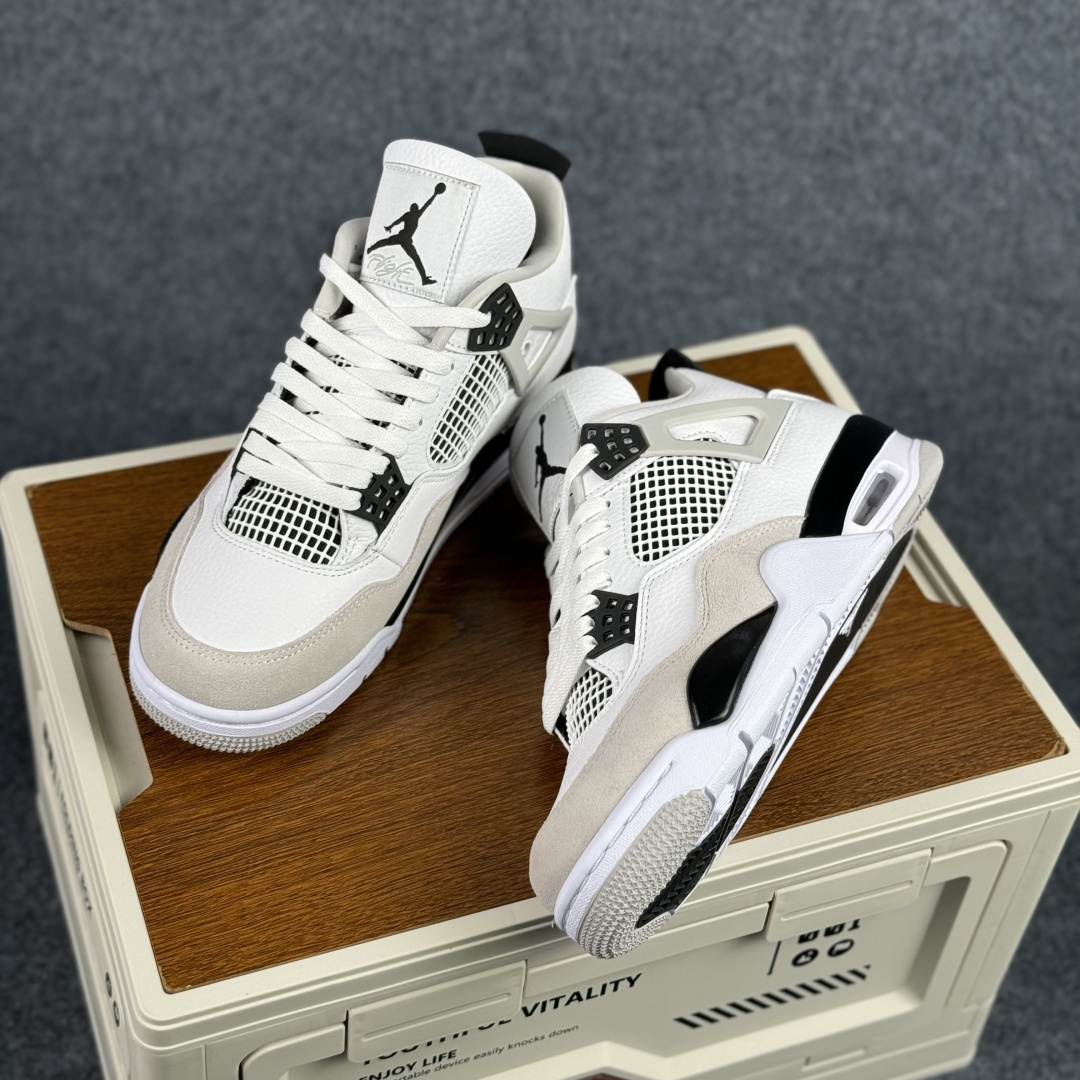 300 W版 Air Jordan AJ4 ”Metallic Gold” 小白水泥 乔丹AJ4代中帮复古休闲篮球鞋 DH6927-111