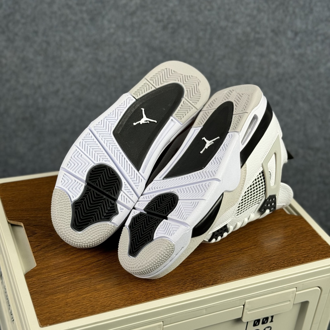 300 W版 Air Jordan AJ4 ”Metallic Gold” 小白水泥 乔丹AJ4代中帮复古休闲篮球鞋 DH6927-111