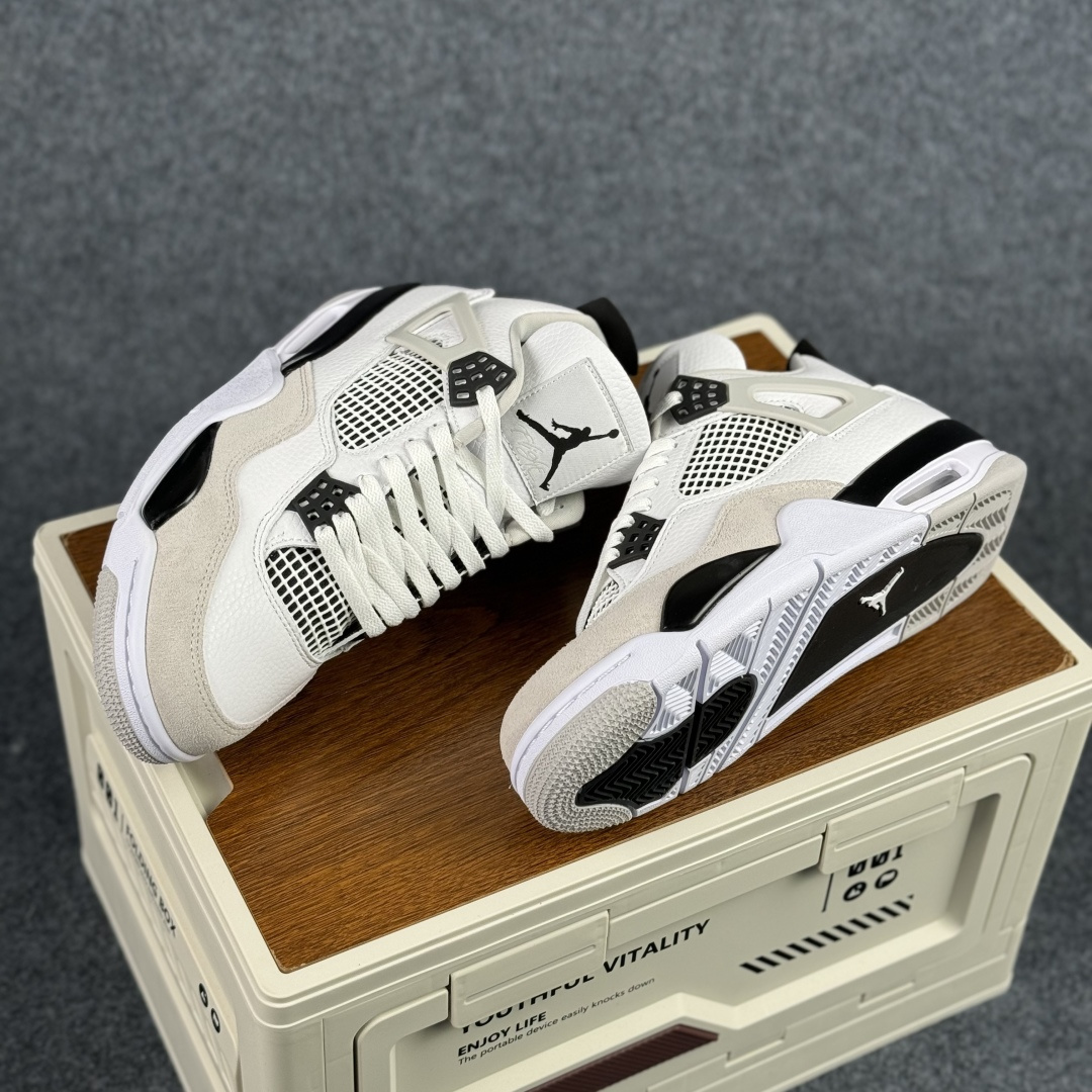 300 W版 Air Jordan AJ4 ”Metallic Gold” 小白水泥 乔丹AJ4代中帮复古休闲篮球鞋 DH6927-111