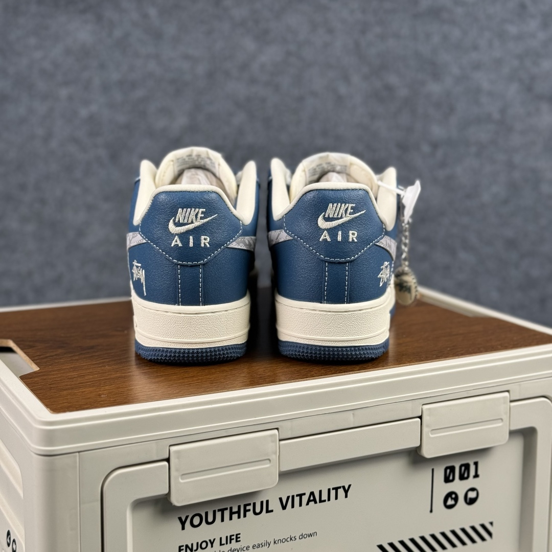260 Nike Air Force 1'07 Low 联名款 空军一号低帮休闲板鞋 XL1979-132-Chinese UA Cheap High Quatity Brand Clothes Bags handbags Sneakers wholesale wholesaler seller from China Factory suppliers Fashion Clothing Shoes best Quality Beautiful Price 260 Nike Air Force 1'07 Low 联名款 空军一号低帮休闲板鞋 XL1979-132