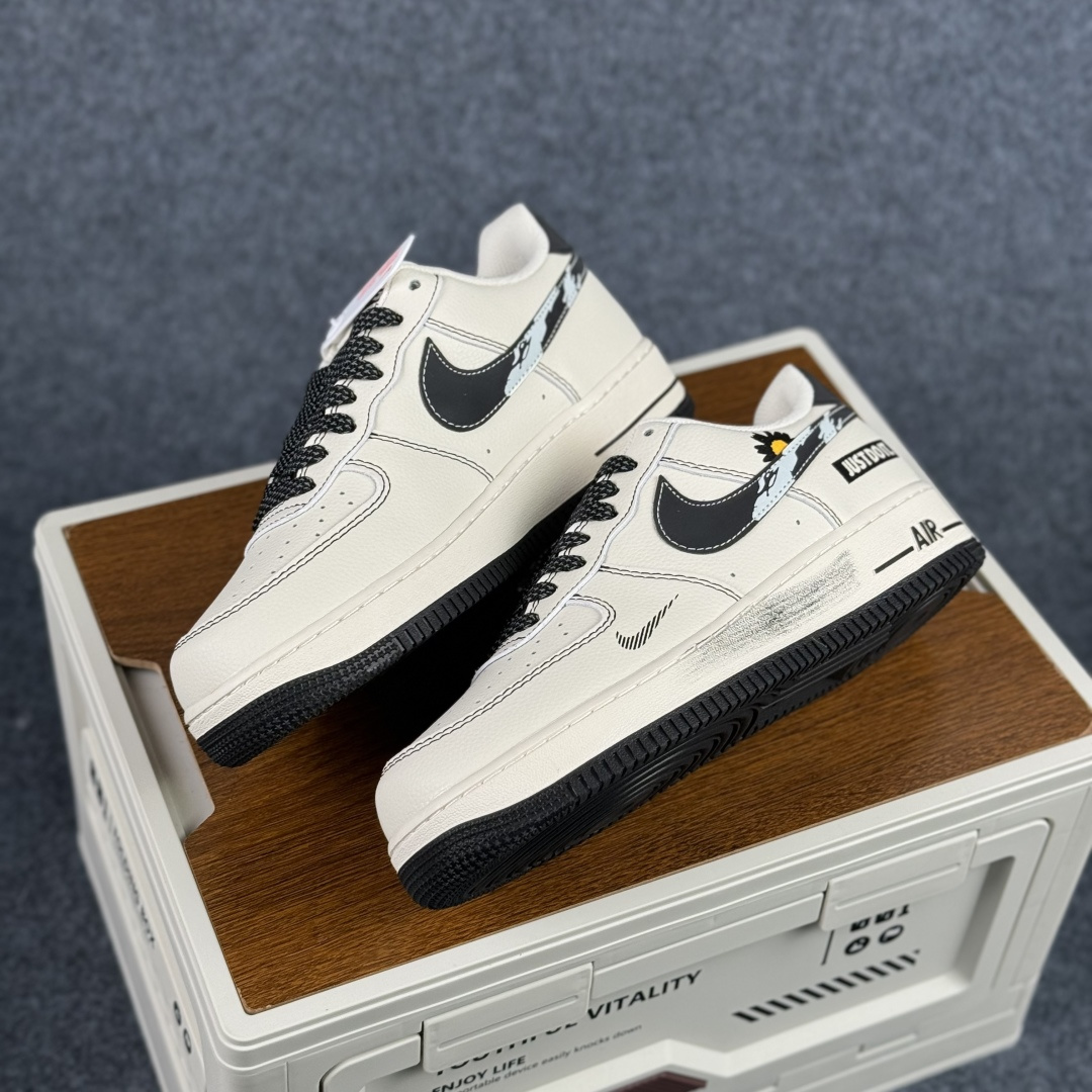 260 Nike Air Force 1'07 Low 权志龙联名 雏菊米黑勾 空军一号低帮休闲板鞋 XY2025-003