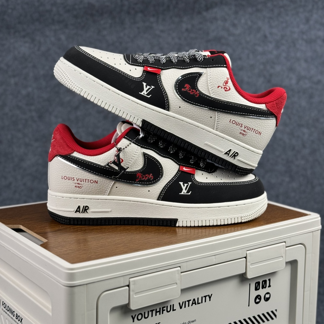 260 NIke Air Force 1 ‘07 Low 马年限定 LV联名 空军一号 低帮 运动鞋 休闲鞋 CS5288-722-Chinese UA Cheap High Quatity Brand Clothes Bags handbags Sneakers wholesale wholesaler seller from China Factory suppliers Fashion Clothing Shoes best Quality Beautiful Price 260 NIke Air Force 1 ‘07 Low 马年限定 LV联名 空军一号 低帮 运动鞋 休闲鞋 CS5288-722