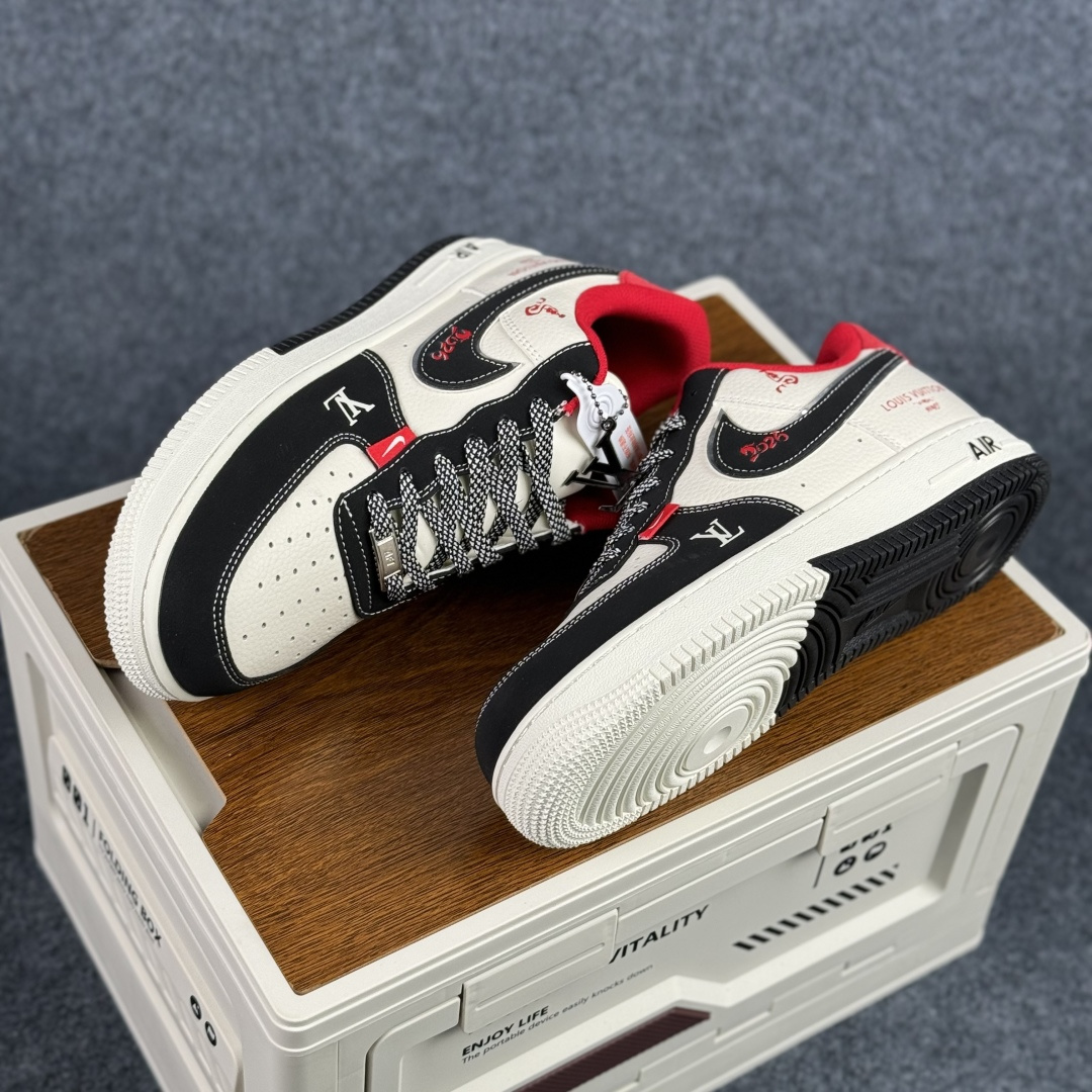 260 NIke Air Force 1 ‘07 Low 马年限定 LV联名 空军一号 低帮 运动鞋 休闲鞋 CS5288-722-Chinese UA Cheap High Quatity Brand Clothes Bags handbags Sneakers wholesale wholesaler seller from China Factory suppliers Fashion Clothing Shoes best Quality Beautiful Price 260 NIke Air Force 1 ‘07 Low 马年限定 LV联名 空军一号 低帮 运动鞋 休闲鞋 CS5288-722