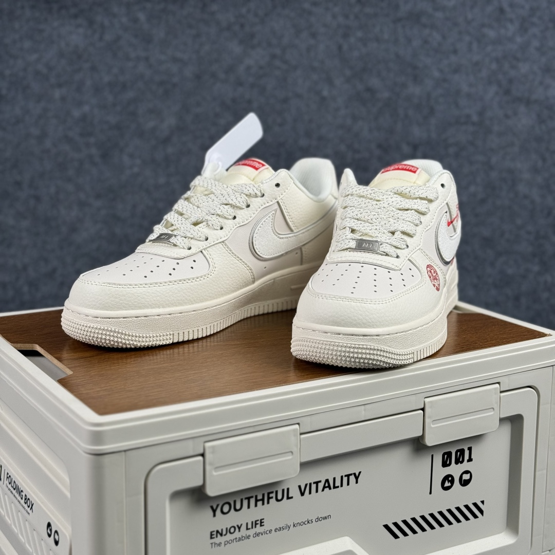 260 NIke Air Force 1 ‘07 Low 马年限定 斯图西联名 空军一号 低帮 运动鞋 休闲鞋 QY6878-605-Chinese UA Cheap High Quatity Brand Clothes Bags handbags Sneakers wholesale wholesaler seller from China Factory suppliers Fashion Clothing Shoes best Quality Beautiful Price 260 NIke Air Force 1 ‘07 Low 马年限定 斯图西联名 空军一号 低帮 运动鞋 休闲鞋 QY6878-605