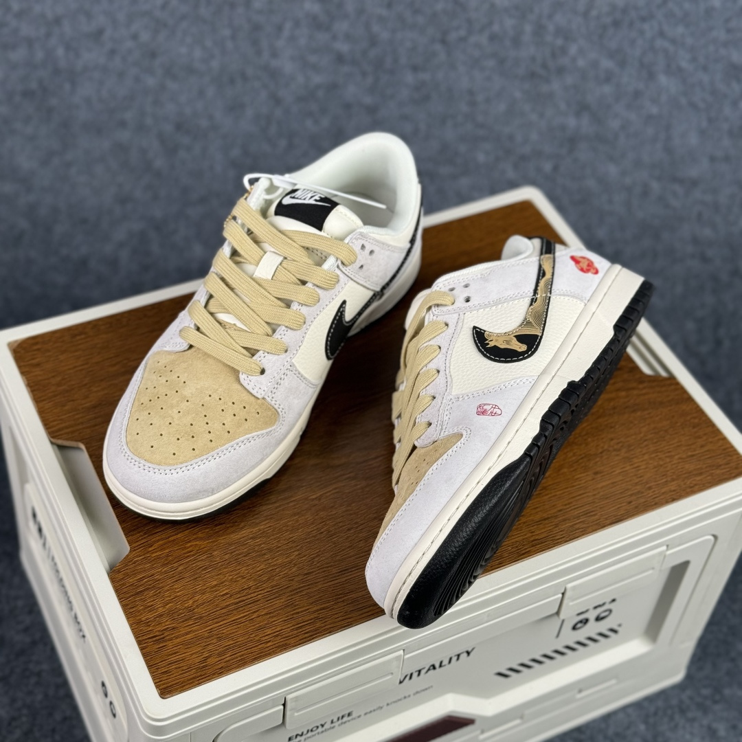 280 Nike SB Dunk Low 马年限定 高端定制 低帮休闲鞋浅米与浅灰的温柔交织 LX1988-811-Chinese UA Cheap High Quatity Brand Clothes Bags handbags Sneakers wholesale wholesaler seller from China Factory suppliers Fashion Clothing Shoes best Quality Beautiful Price 280 Nike SB Dunk Low 马年限定 高端定制 低帮休闲鞋浅米与浅灰的温柔交织 LX1988-811