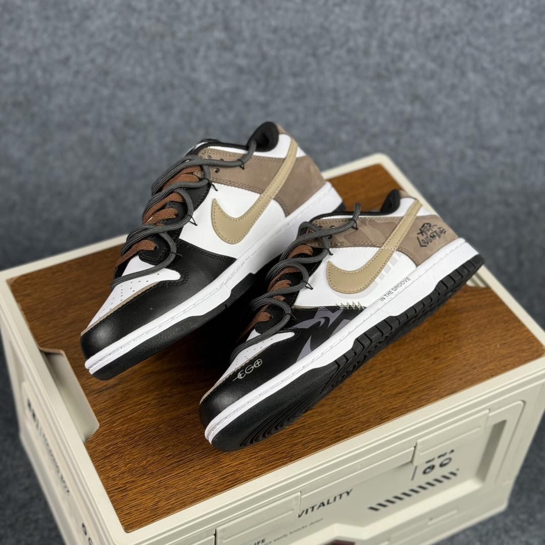 280 Nike SB Dunk Low 绑带 周年高端定制 低帮休闲板鞋 HF5441-100-Chinese UA Cheap High Quatity Brand Clothes Bags handbags Sneakers wholesale wholesaler seller from China Factory suppliers Fashion Clothing Shoes best Quality Beautiful Price 280 Nike SB Dunk Low 绑带 周年高端定制 低帮休闲板鞋 HF5441-100