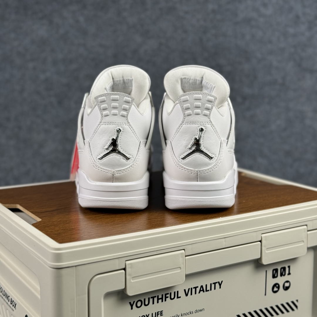 300 W版 Air Jordan AJ4 ”Metallic Gold” 纯白 乔丹AJ4代中帮复古休闲篮球鞋 308497-100-Chinese UA Cheap High Quatity Brand Clothes Bags handbags Sneakers wholesale wholesaler seller from China Factory suppliers Fashion Clothing Shoes best Quality Beautiful Price 300 W版 Air Jordan AJ4 ”Metallic Gold” 纯白 乔丹AJ4代中帮复古休闲篮球鞋 308497-100