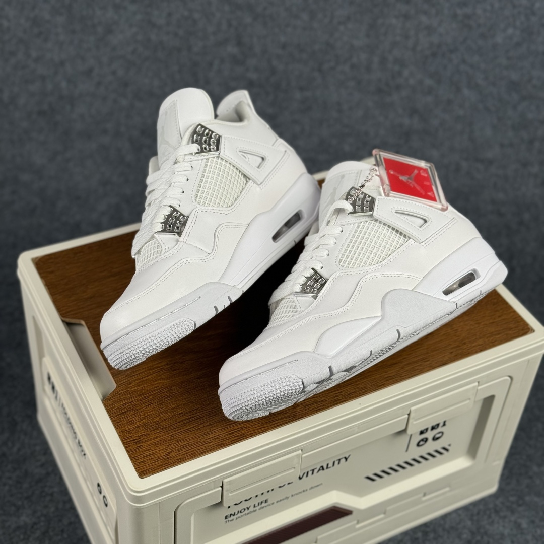 300 W版 Air Jordan AJ4 ”Metallic Gold” 纯白 乔丹AJ4代中帮复古休闲篮球鞋 308497-100-Chinese UA Cheap High Quatity Brand Clothes Bags handbags Sneakers wholesale wholesaler seller from China Factory suppliers Fashion Clothing Shoes best Quality Beautiful Price 300 W版 Air Jordan AJ4 ”Metallic Gold” 纯白 乔丹AJ4代中帮复古休闲篮球鞋 308497-100