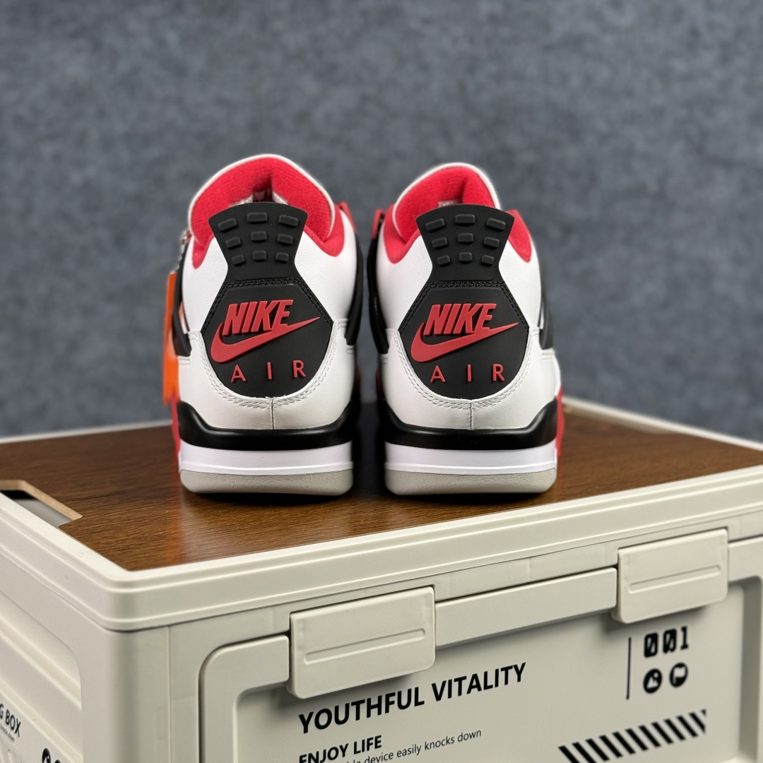 300 W版 Air Jordan AJ4 ”Metallic Gold” 火焰白红 乔丹AJ4代中帮复古休闲篮球鞋 DC7770-160