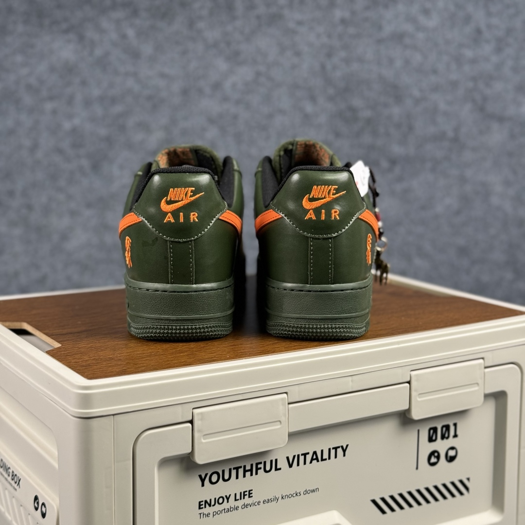 260- Nike Air Force 1'07 Low 马年限定 军绿橙星 空军一号低帮休闲板鞋 XY9025-010-Chinese UA Cheap High Quatity Brand Clothes Bags handbags Sneakers wholesale wholesaler seller from China Factory suppliers Fashion Clothing Shoes best Quality Beautiful Price 260- Nike Air Force 1'07 Low 马年限定 军绿橙星 空军一号低帮休闲板鞋 XY9025-010