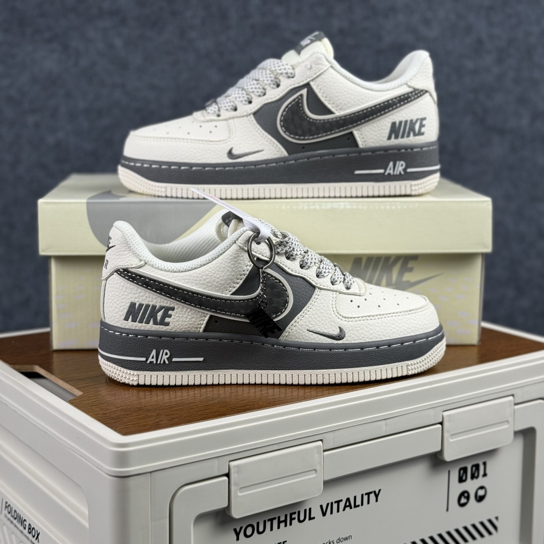 260 Nike Air Force 1'07 Low 米白拼深灰 空军一号低帮休闲板鞋 SM6668-107-Chinese UA Cheap High Quatity Brand Clothes Bags handbags Sneakers wholesale wholesaler seller from China Factory suppliers Fashion Clothing Shoes best Quality Beautiful Price 260 Nike Air Force 1'07 Low 米白拼深灰 空军一号低帮休闲板鞋 SM6668-107