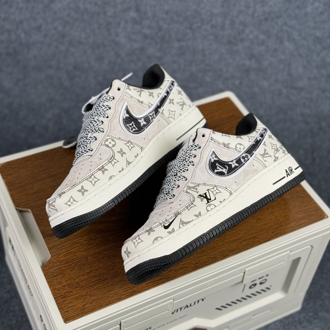 260 Nike Air Force 1'07 Low 灰白老花 空军一号低帮休闲板鞋 SY1388-030-Chinese UA Cheap High Quatity Brand Clothes Bags handbags Sneakers wholesale wholesaler seller from China Factory suppliers Fashion Clothing Shoes best Quality Beautiful Price 260 Nike Air Force 1'07 Low 灰白老花 空军一号低帮休闲板鞋 SY1388-030