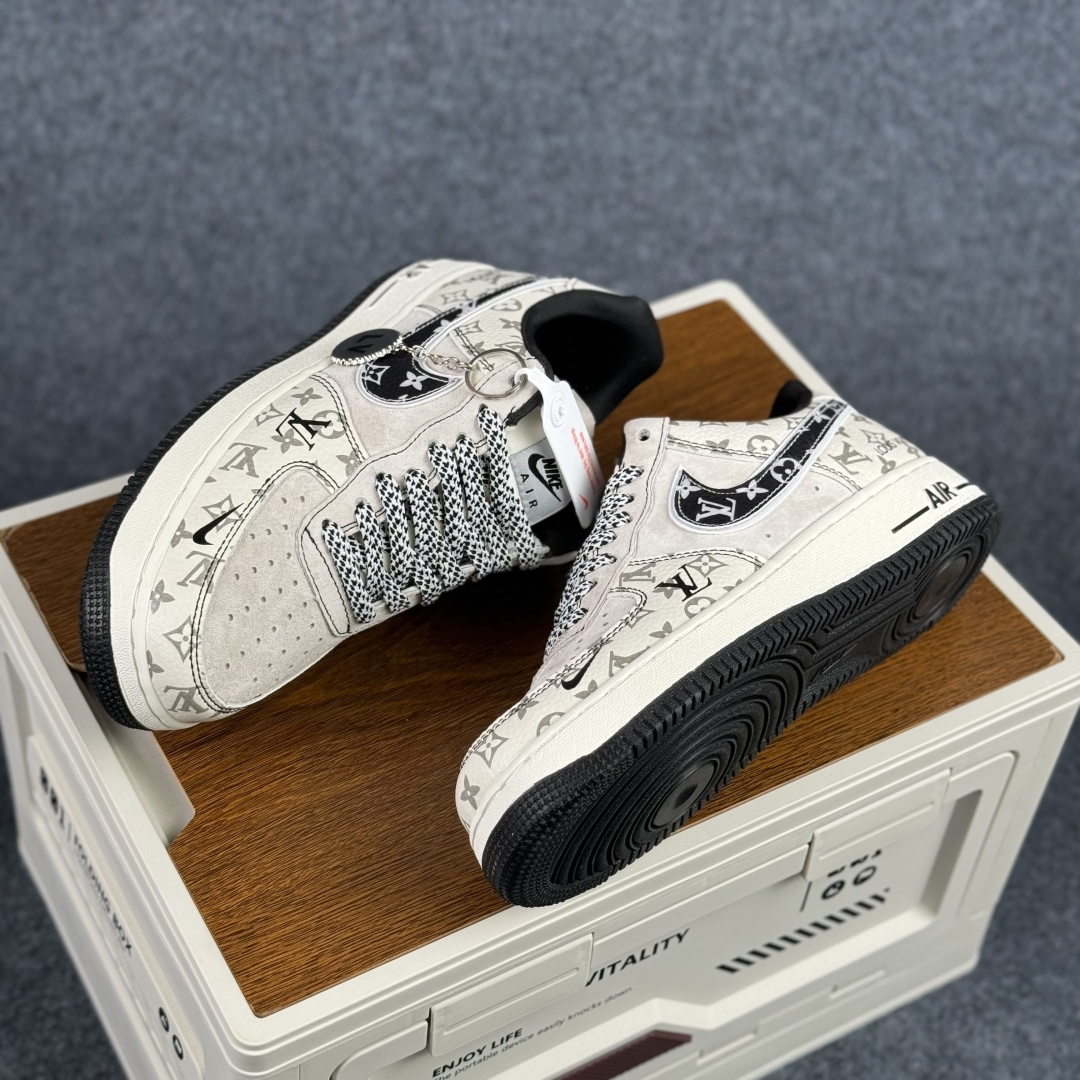 260 Nike Air Force 1'07 Low 灰白老花 空军一号低帮休闲板鞋 SY1388-030-Chinese UA Cheap High Quatity Brand Clothes Bags handbags Sneakers wholesale wholesaler seller from China Factory suppliers Fashion Clothing Shoes best Quality Beautiful Price 260 Nike Air Force 1'07 Low 灰白老花 空军一号低帮休闲板鞋 SY1388-030