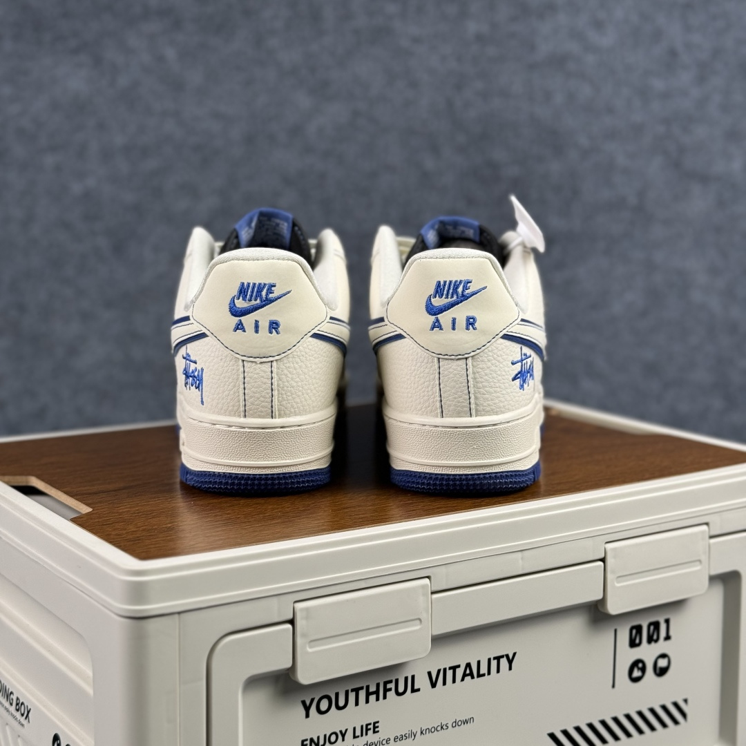 260 Nike Air Force 1'07 Low 白黑撞宝蓝 空军一号低帮休闲板鞋 DN1688-811