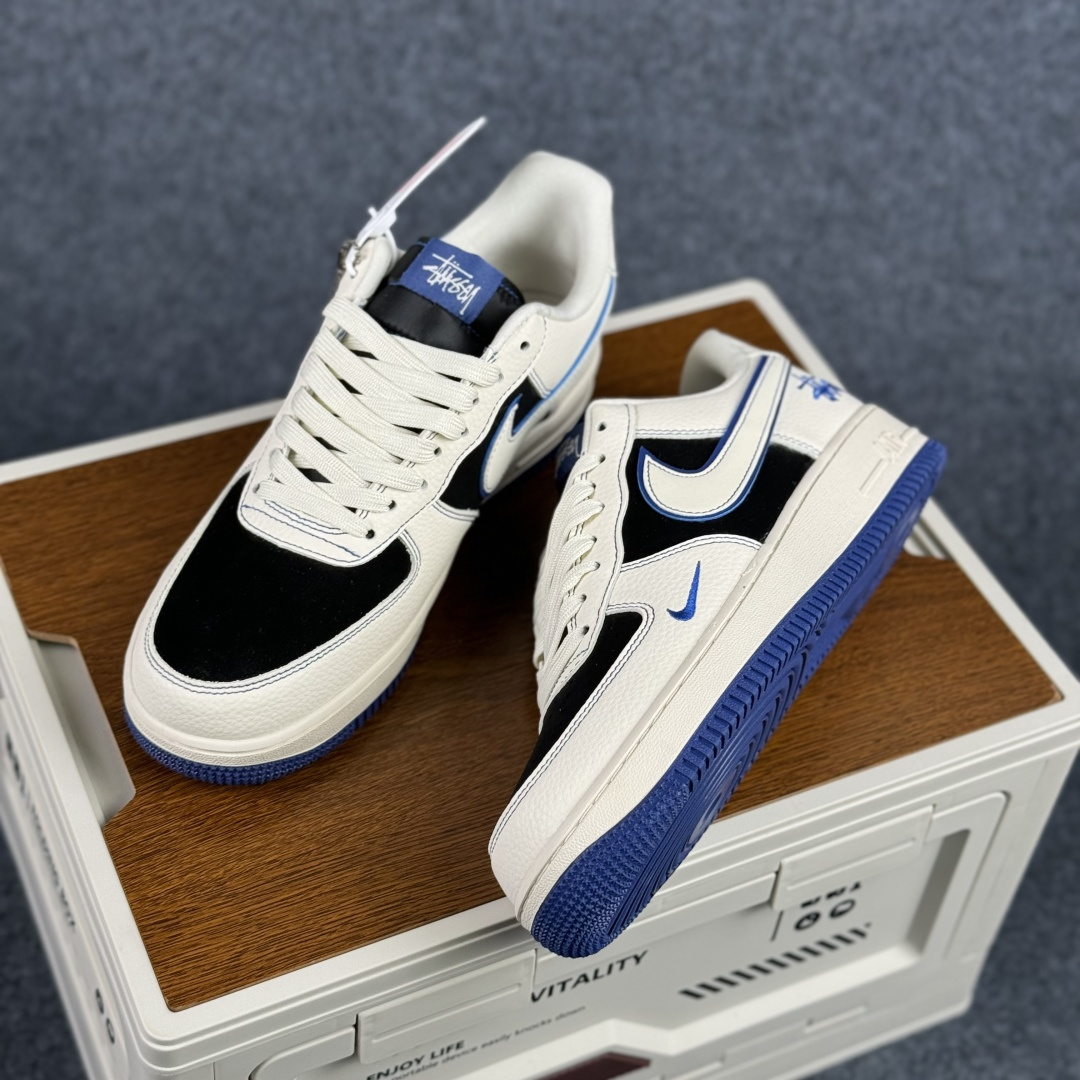 260 Nike Air Force 1'07 Low 白黑撞宝蓝 空军一号低帮休闲板鞋 DN1688-811