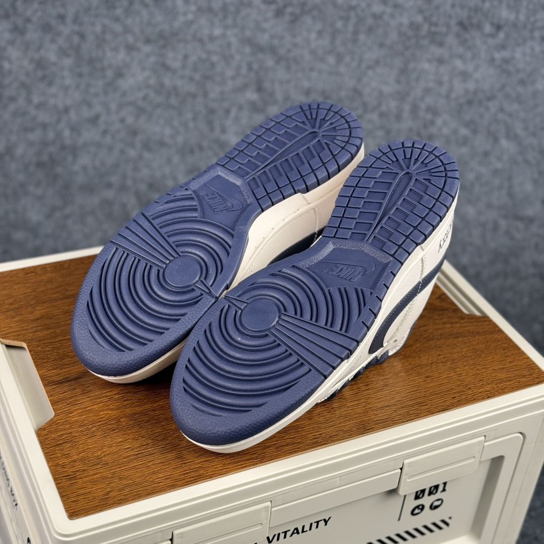 260 Nike SB Dunk Low 米白蓝 低帮休闲板鞋 WB0620-116-Chinese UA Cheap High Quatity Brand Clothes Bags handbags Sneakers wholesale wholesaler seller from China Factory suppliers Fashion Clothing Shoes best Quality Beautiful Price 260 Nike SB Dunk Low 米白蓝 低帮休闲板鞋 WB0620-116