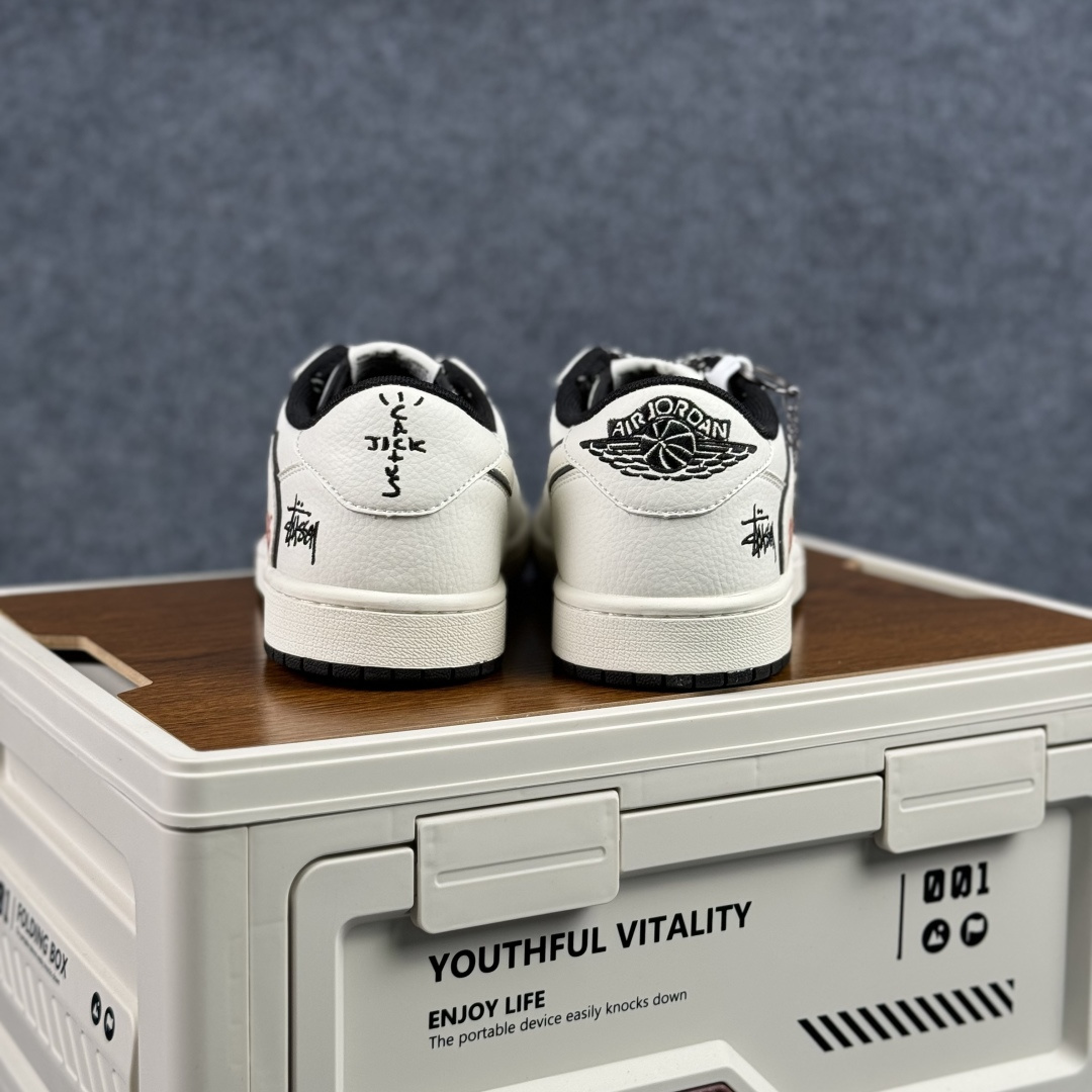 280 Air Jordan 1 Low AJ1乔1倒勾 马年限定 斯图西联名 低帮复古篮球鞋 CS5288-703-Chinese UA Cheap High Quatity Brand Clothes Bags handbags Sneakers wholesale wholesaler seller from China Factory suppliers Fashion Clothing Shoes best Quality Beautiful Price 280 Air Jordan 1 Low AJ1乔1倒勾 马年限定 斯图西联名 低帮复古篮球鞋 CS5288-703