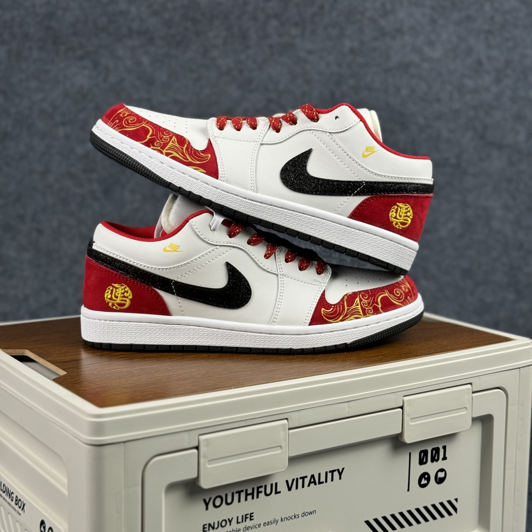 280 Nike Air Jordan 1 马年限定 低帮复古篮球鞋 DF61-9002-Chinese UA Cheap High Quatity Brand Clothes Bags handbags Sneakers wholesale wholesaler seller from China Factory suppliers Fashion Clothing Shoes best Quality Beautiful Price 280 Nike Air Jordan 1 马年限定 低帮复古篮球鞋 DF61-9002