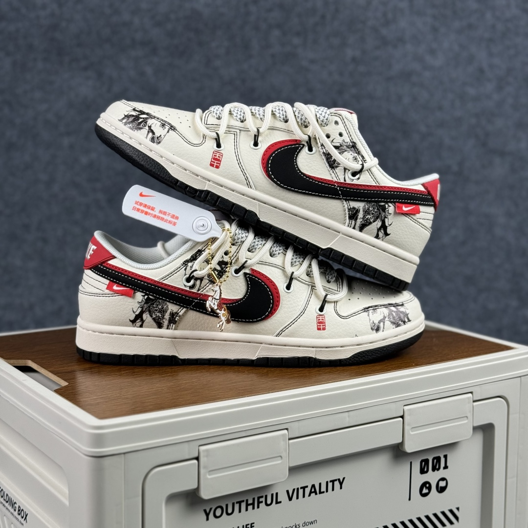 280 Nike Dunk Low Retro ‘DIY高端定制’丙午 马年限定 耐克 低帮休闲运动板鞋 CX5050-Y59-Chinese UA Cheap High Quatity Brand Clothes Bags handbags Sneakers wholesale wholesaler seller from China Factory suppliers Fashion Clothing Shoes best Quality Beautiful Price 280 Nike Dunk Low Retro ‘DIY高端定制’丙午 马年限定 耐克 低帮休闲运动板鞋 CX5050-Y59