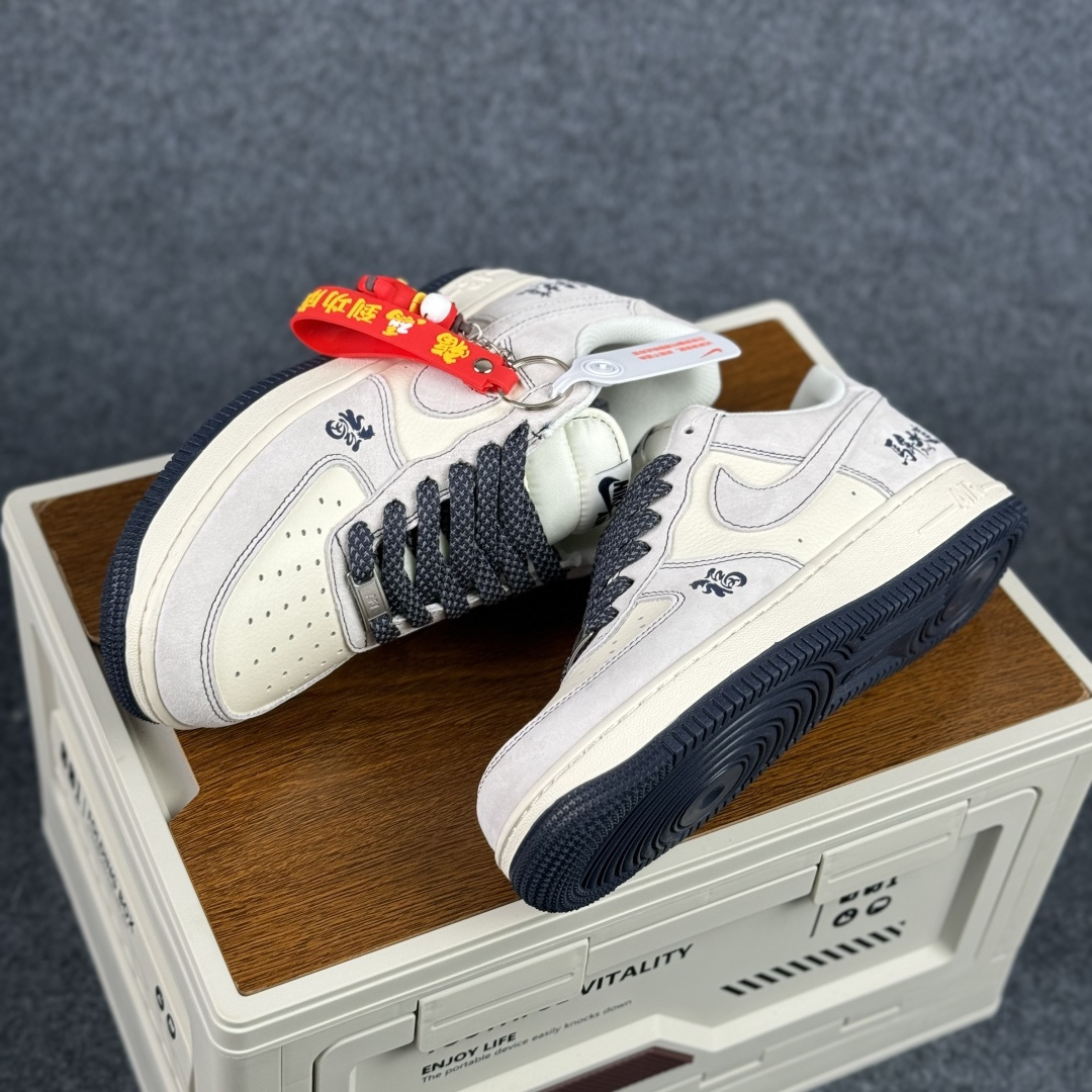 260 Air Force 1 .07 Low LV8 米白磨砂皮革勾 低帮休闲鞋-Chinese UA Cheap High Quatity Brand Clothes Bags handbags Sneakers wholesale wholesaler seller from China Factory suppliers Fashion Clothing Shoes best Quality Beautiful Price 260 Air Force 1 .07 Low LV8 米白磨砂皮革勾 低帮休闲鞋