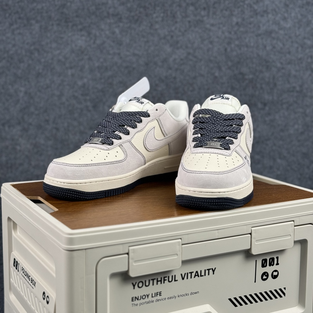 260 Air Force 1 .07 Low LV8 米白磨砂皮革勾 低帮休闲鞋-Chinese UA Cheap High Quatity Brand Clothes Bags handbags Sneakers wholesale wholesaler seller from China Factory suppliers Fashion Clothing Shoes best Quality Beautiful Price 260 Air Force 1 .07 Low LV8 米白磨砂皮革勾 低帮休闲鞋