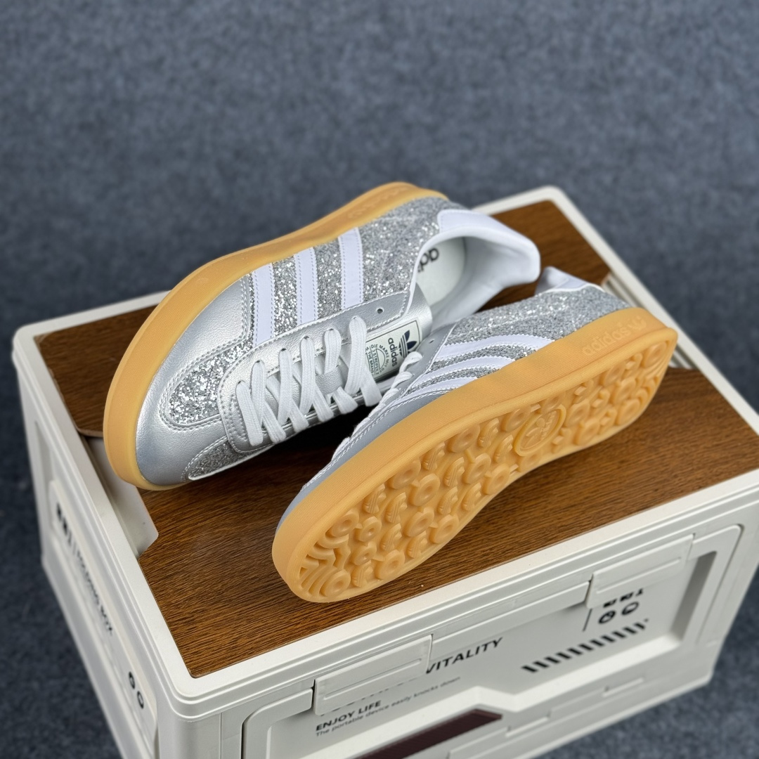 160 Adidas Originals Gazelle INdoor 阿迪达斯 三叶草休闲防滑耐磨低帮板鞋 JR1288-Chinese UA Cheap High Quatity Brand Clothes Bags handbags Sneakers wholesale wholesaler seller from China Factory suppliers Fashion Clothing Shoes best Quality Beautiful Price 160 Adidas Originals Gazelle INdoor 阿迪达斯 三叶草休闲防滑耐磨低帮板鞋 JR1288