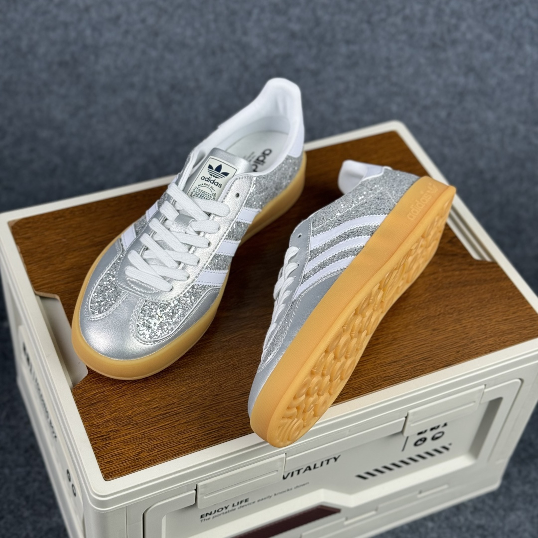 160 Adidas Originals Gazelle INdoor 阿迪达斯 三叶草休闲防滑耐磨低帮板鞋 JR1288-Chinese UA Cheap High Quatity Brand Clothes Bags handbags Sneakers wholesale wholesaler seller from China Factory suppliers Fashion Clothing Shoes best Quality Beautiful Price 160 Adidas Originals Gazelle INdoor 阿迪达斯 三叶草休闲防滑耐磨低帮板鞋 JR1288