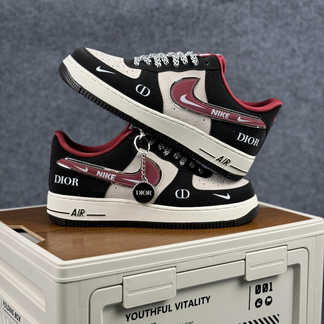 260 Nike Air Force 1'07 Low 黑红撞色 空军一号低帮休闲板鞋 SY1388-029-Chinese UA Cheap High Quatity Brand Clothes Bags handbags Sneakers wholesale wholesaler seller from China Factory suppliers Fashion Clothing Shoes best Quality Beautiful Price 260 Nike Air Force 1'07 Low 黑红撞色 空军一号低帮休闲板鞋 SY1388-029