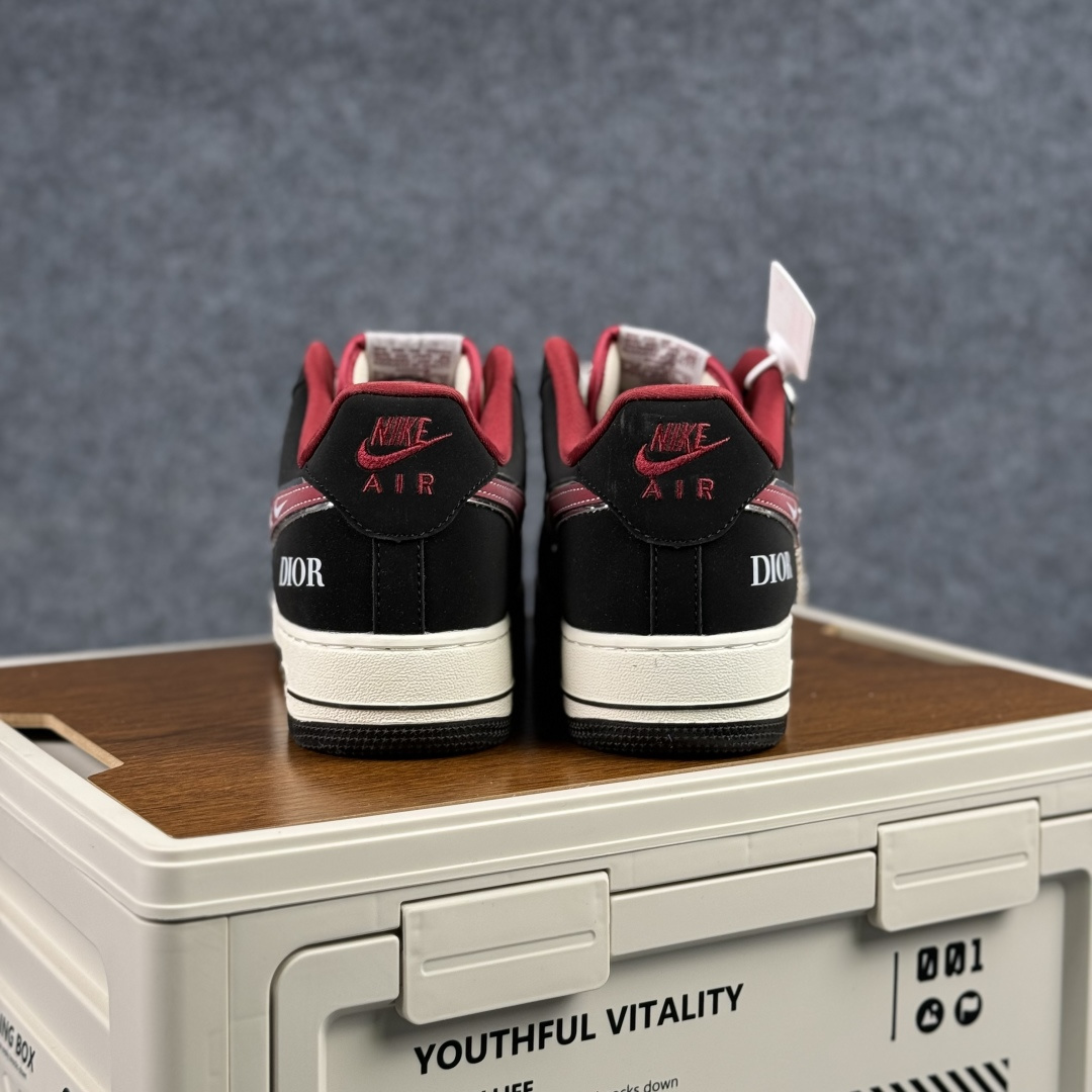 260 Nike Air Force 1'07 Low 黑红撞色 空军一号低帮休闲板鞋 SY1388-029-Chinese UA Cheap High Quatity Brand Clothes Bags handbags Sneakers wholesale wholesaler seller from China Factory suppliers Fashion Clothing Shoes best Quality Beautiful Price 260 Nike Air Force 1'07 Low 黑红撞色 空军一号低帮休闲板鞋 SY1388-029