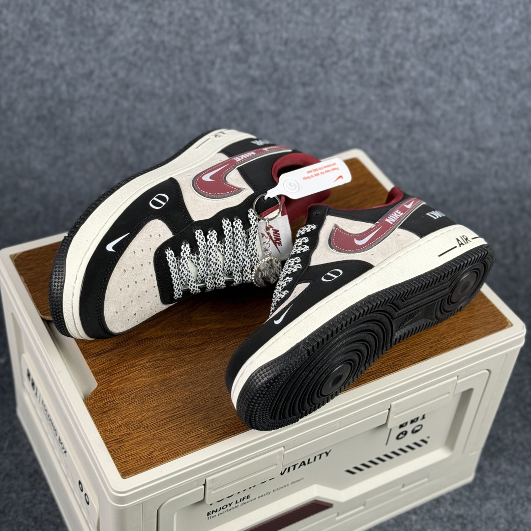 260 Nike Air Force 1'07 Low 黑红撞色 空军一号低帮休闲板鞋 SY1388-029-Chinese UA Cheap High Quatity Brand Clothes Bags handbags Sneakers wholesale wholesaler seller from China Factory suppliers Fashion Clothing Shoes best Quality Beautiful Price 260 Nike Air Force 1'07 Low 黑红撞色 空军一号低帮休闲板鞋 SY1388-029