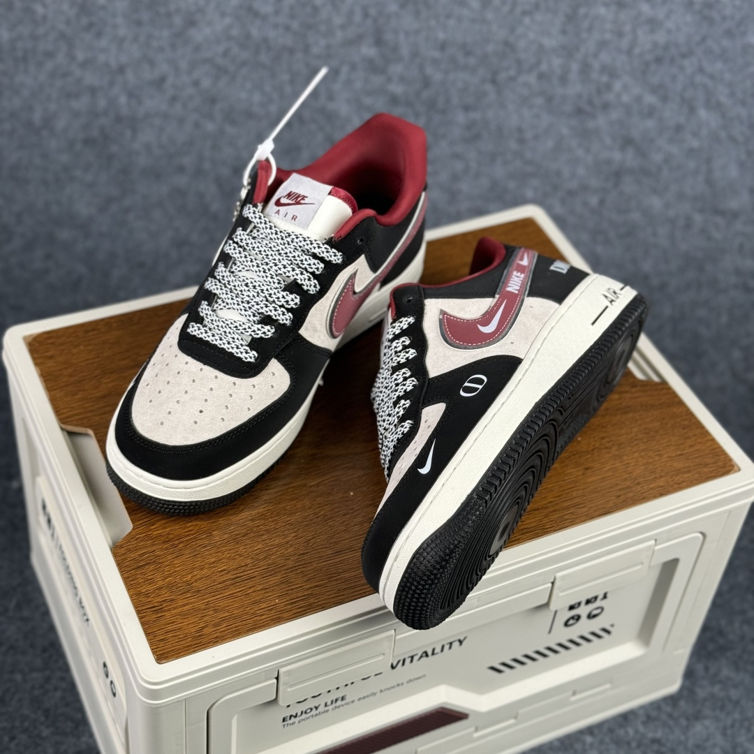 260 Nike Air Force 1'07 Low 黑红撞色 空军一号低帮休闲板鞋 SY1388-029-Chinese UA Cheap High Quatity Brand Clothes Bags handbags Sneakers wholesale wholesaler seller from China Factory suppliers Fashion Clothing Shoes best Quality Beautiful Price 260 Nike Air Force 1'07 Low 黑红撞色 空军一号低帮休闲板鞋 SY1388-029