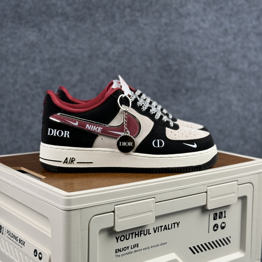 260 Nike Air Force 1'07 Low 黑红撞色 空军一号低帮休闲板鞋 SY1388-029-Chinese UA Cheap High Quatity Brand Clothes Bags handbags Sneakers wholesale wholesaler seller from China Factory suppliers Fashion Clothing Shoes best Quality Beautiful Price 260 Nike Air Force 1'07 Low 黑红撞色 空军一号低帮休闲板鞋 SY1388-029