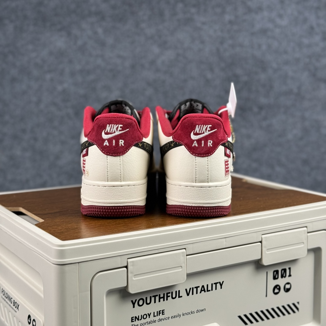 260 Nike Air Force 1'07 Low 马年 米白红 空军一号低帮休闲板鞋 JP2026-150-Chinese UA Cheap High Quatity Brand Clothes Bags handbags Sneakers wholesale wholesaler seller from China Factory suppliers Fashion Clothing Shoes best Quality Beautiful Price 260 Nike Air Force 1'07 Low 马年 米白红 空军一号低帮休闲板鞋 JP2026-150