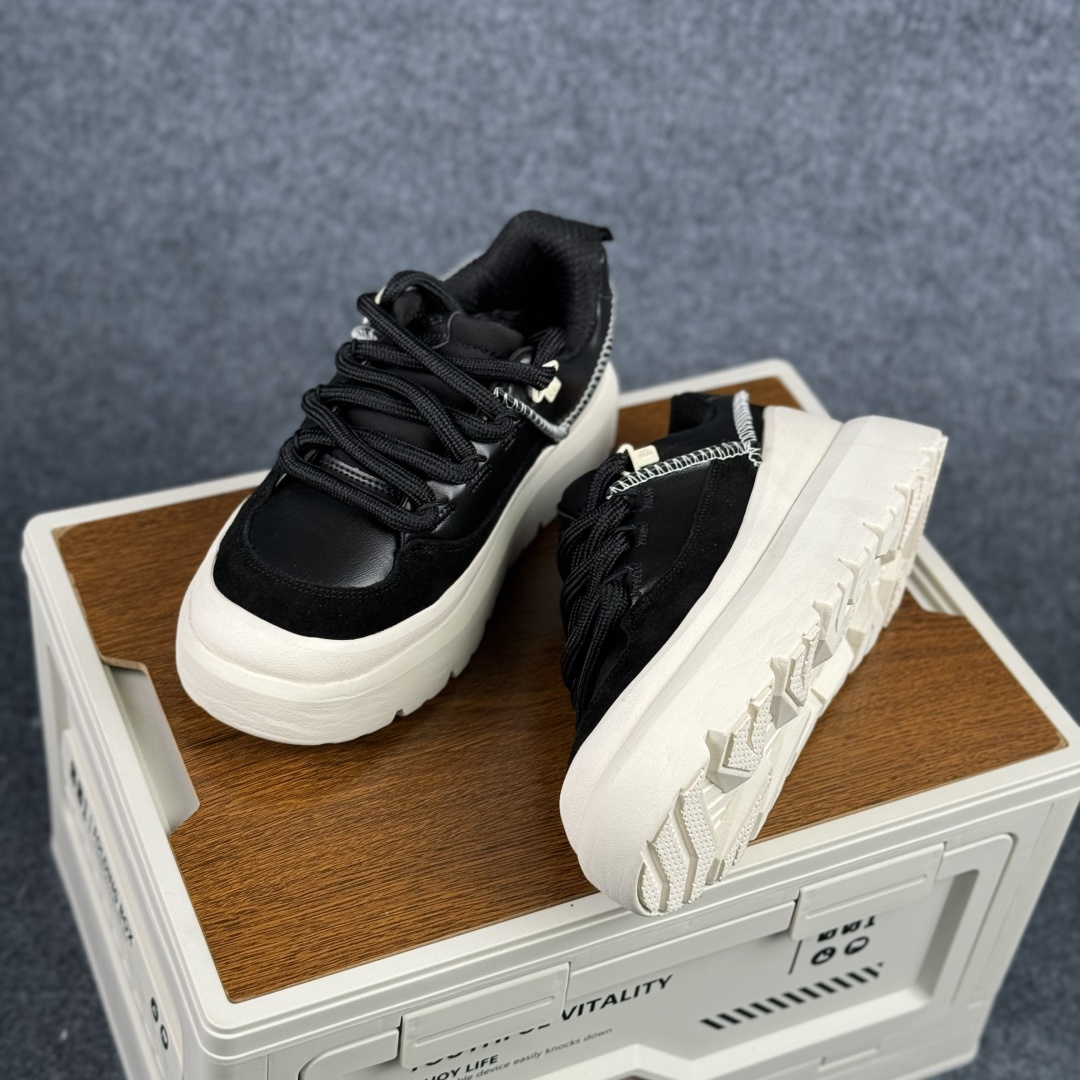 220 UGG Heritage Utilty Sneaker 中性羊绒雪地面包鞋 1170910-BWHT-Chinese UA Cheap High Quatity Brand Clothes Bags handbags Sneakers wholesale wholesaler seller from China Factory suppliers Fashion Clothing Shoes best Quality Beautiful Price 220 UGG Heritage Utilty Sneaker 中性羊绒雪地面包鞋 1170910-BWHT
