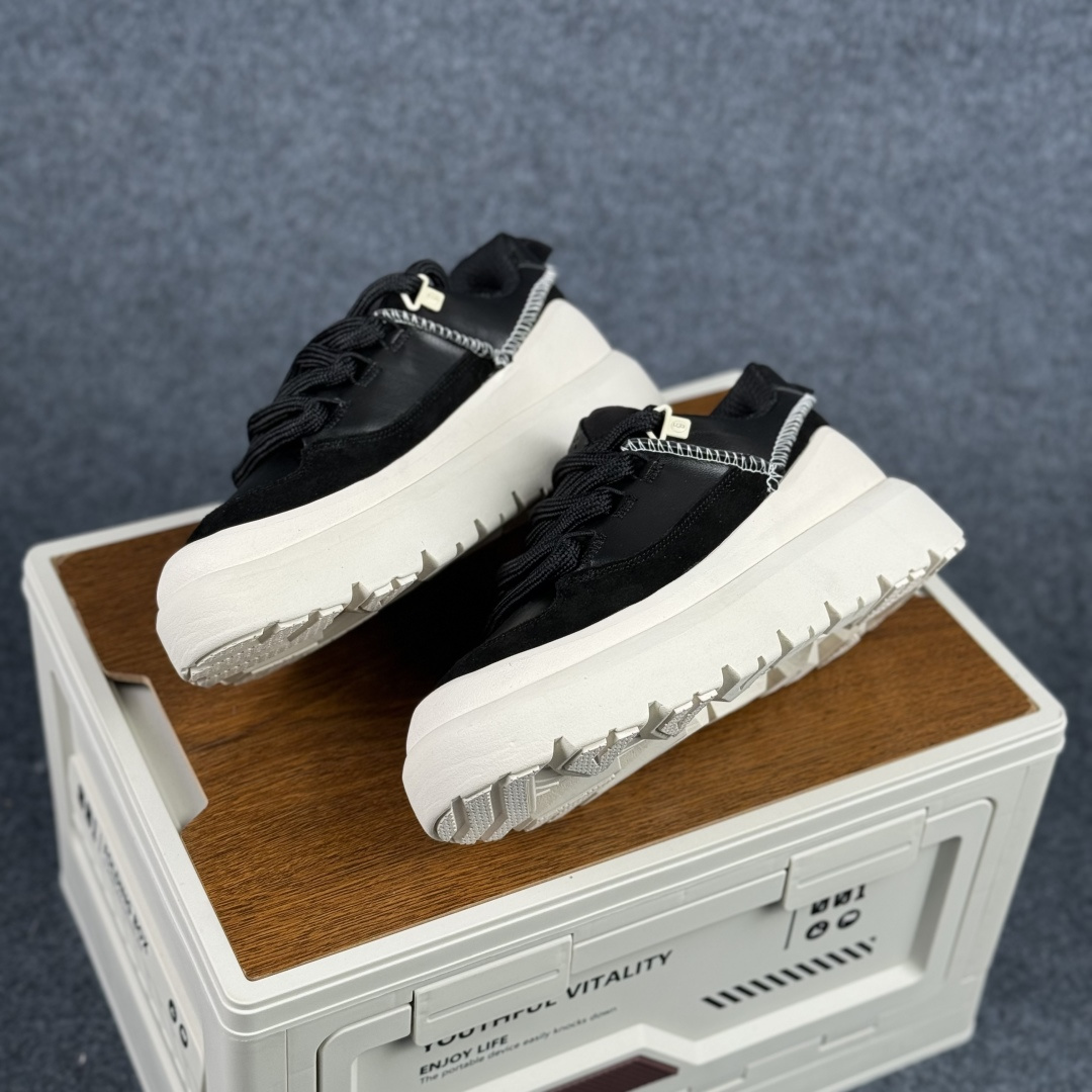 220 UGG Heritage Utilty Sneaker 中性羊绒雪地面包鞋 1170910-BWHT-Chinese UA Cheap High Quatity Brand Clothes Bags handbags Sneakers wholesale wholesaler seller from China Factory suppliers Fashion Clothing Shoes best Quality Beautiful Price 220 UGG Heritage Utilty Sneaker 中性羊绒雪地面包鞋 1170910-BWHT