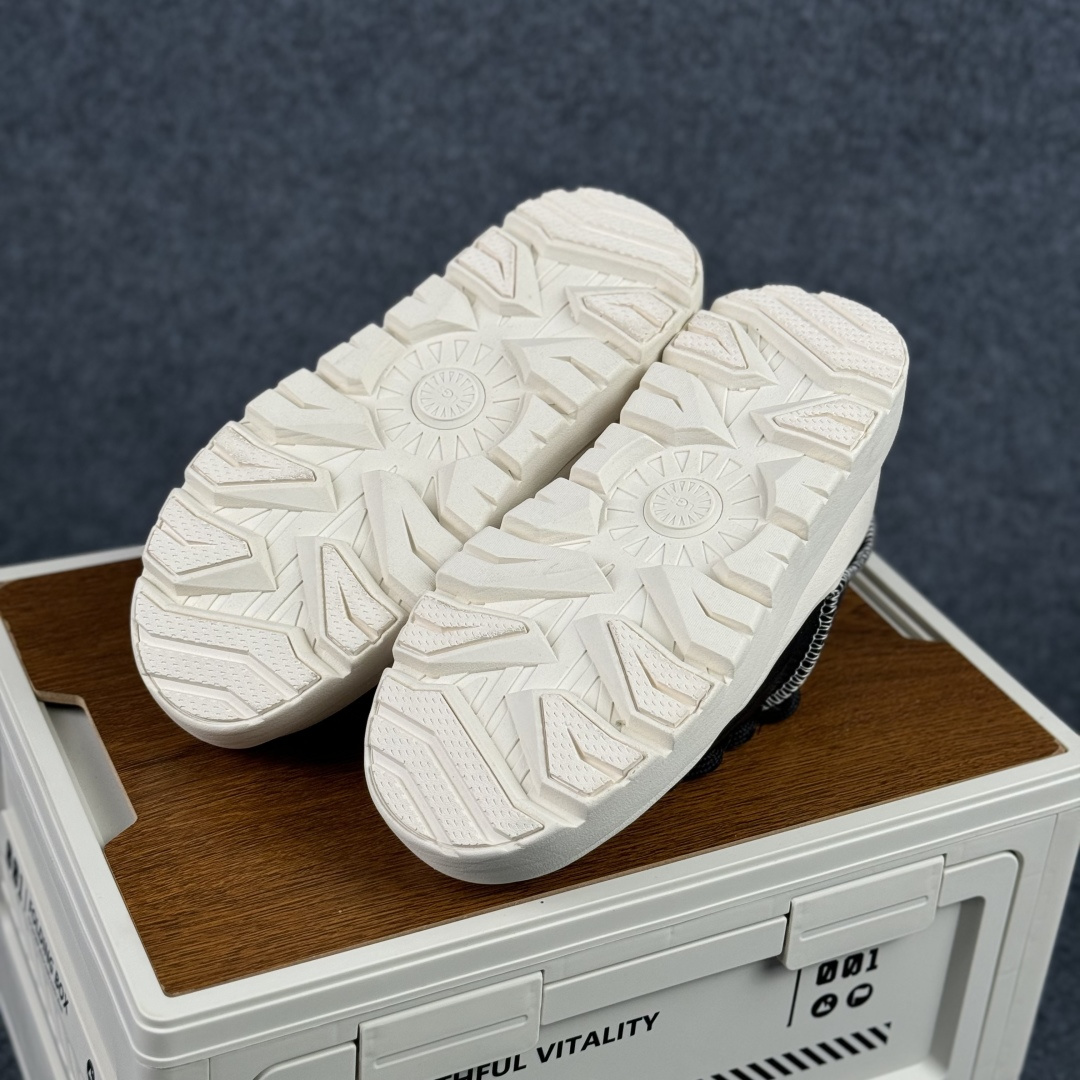 220 UGG Heritage Utilty Sneaker 中性羊绒雪地面包鞋 1170910-BWHT-Chinese UA Cheap High Quatity Brand Clothes Bags handbags Sneakers wholesale wholesaler seller from China Factory suppliers Fashion Clothing Shoes best Quality Beautiful Price 220 UGG Heritage Utilty Sneaker 中性羊绒雪地面包鞋 1170910-BWHT