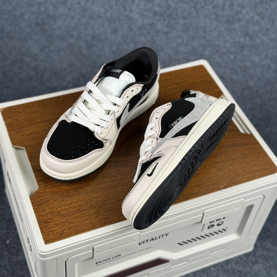 280 Nike Air Jordan 1 x Travis Scott AJ1倒勾 乔一倒钩 ‘DIY’定制 耐克 低帮文化篮球鞋 XS2025-083-Chinese UA Cheap High Quatity Brand Clothes Bags handbags Sneakers wholesale wholesaler seller from China Factory suppliers Fashion Clothing Shoes best Quality Beautiful Price 280 Nike Air Jordan 1 x Travis Scott AJ1倒勾 乔一倒钩 ‘DIY’定制 耐克 低帮文化篮球鞋 XS2025-083