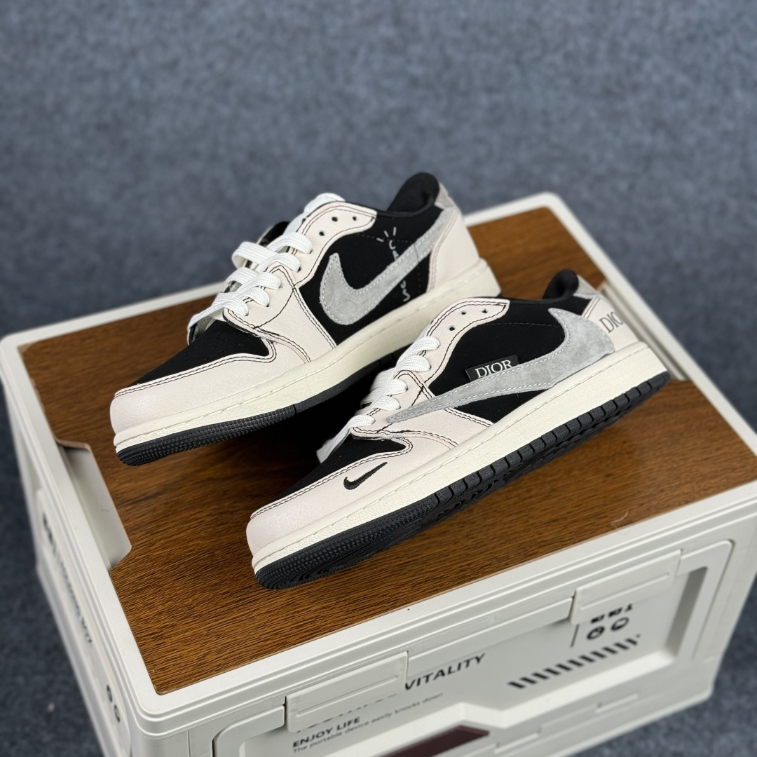 280 Nike Air Jordan 1 x Travis Scott AJ1倒勾 乔一倒钩 ‘DIY’定制 耐克 低帮文化篮球鞋 XS2025-083-Chinese UA Cheap High Quatity Brand Clothes Bags handbags Sneakers wholesale wholesaler seller from China Factory suppliers Fashion Clothing Shoes best Quality Beautiful Price 280 Nike Air Jordan 1 x Travis Scott AJ1倒勾 乔一倒钩 ‘DIY’定制 耐克 低帮文化篮球鞋 XS2025-083