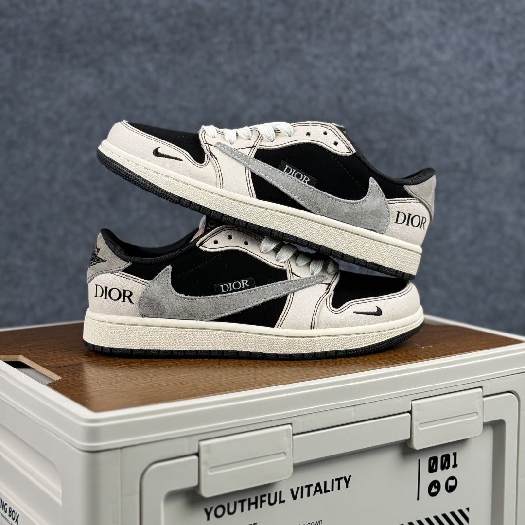 280 Nike Air Jordan 1 x Travis Scott AJ1倒勾 乔一倒钩 ‘DIY’定制 耐克 低帮文化篮球鞋 XS2025-083-Chinese UA Cheap High Quatity Brand Clothes Bags handbags Sneakers wholesale wholesaler seller from China Factory suppliers Fashion Clothing Shoes best Quality Beautiful Price 280 Nike Air Jordan 1 x Travis Scott AJ1倒勾 乔一倒钩 ‘DIY’定制 耐克 低帮文化篮球鞋 XS2025-083