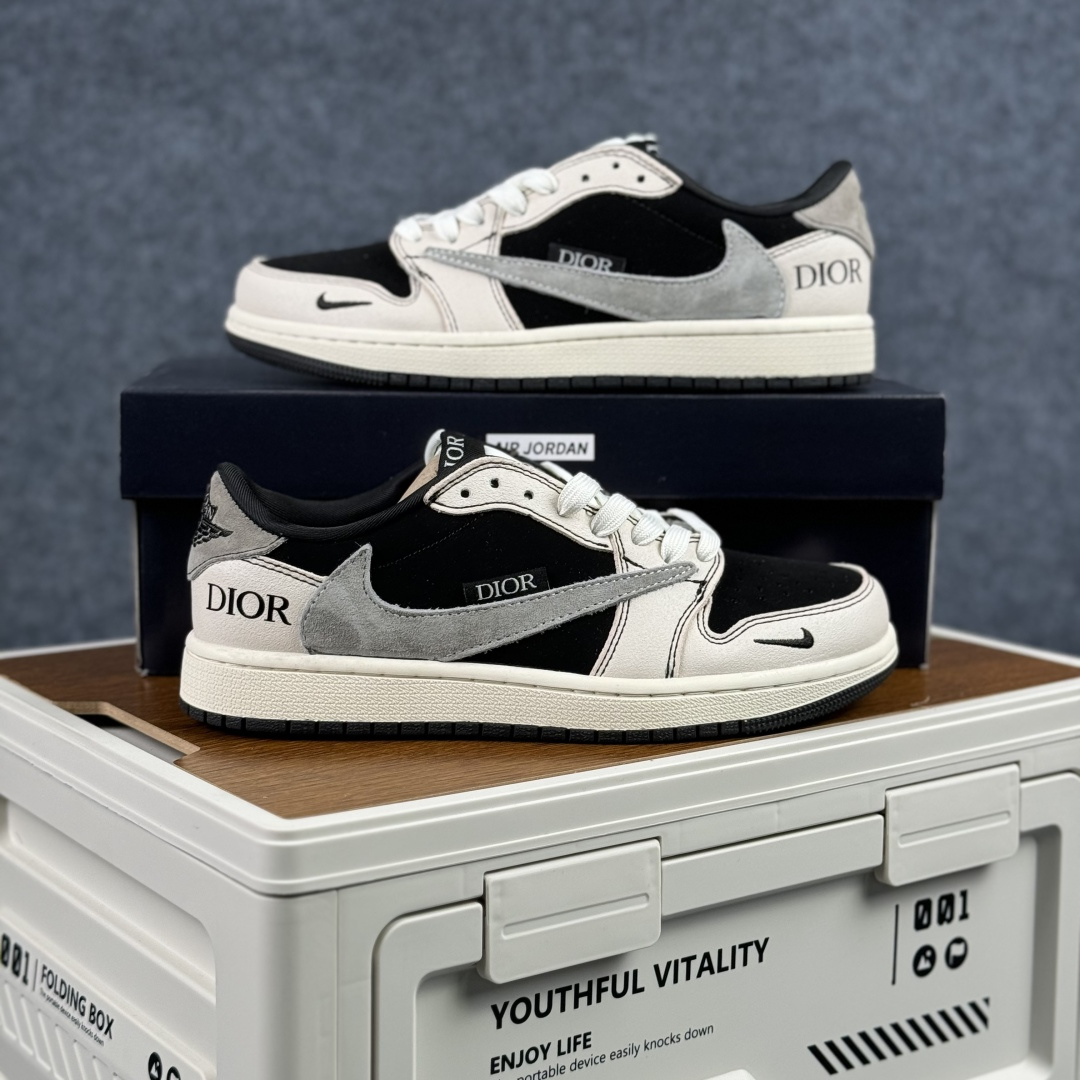 280 Nike Air Jordan 1 x Travis Scott AJ1倒勾 乔一倒钩 ‘DIY’定制 耐克 低帮文化篮球鞋 XS2025-083-Chinese UA Cheap High Quatity Brand Clothes Bags handbags Sneakers wholesale wholesaler seller from China Factory suppliers Fashion Clothing Shoes best Quality Beautiful Price 280 Nike Air Jordan 1 x Travis Scott AJ1倒勾 乔一倒钩 ‘DIY’定制 耐克 低帮文化篮球鞋 XS2025-083