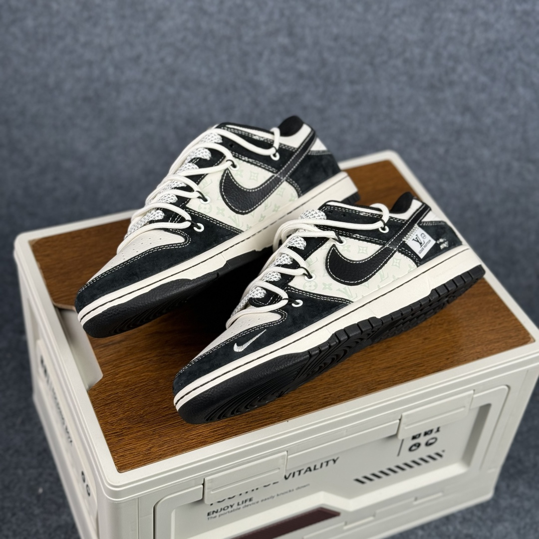 300 Nike SB Dunk Low 磨砂黑白 高端定制 低帮休闲板鞋 YX5066-396