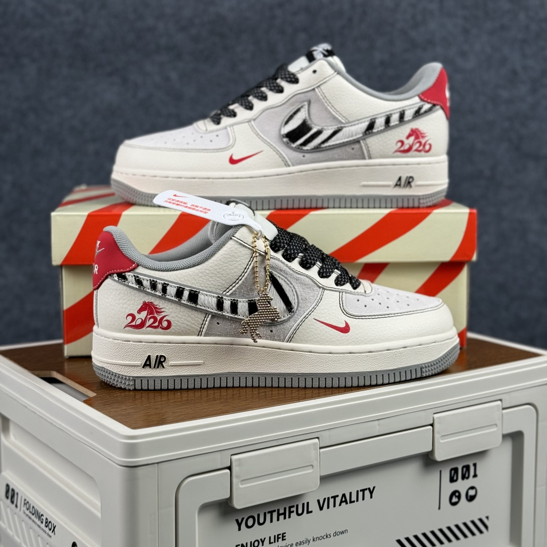 260 Nike Air Force 1 Low 07 马年限定 当街头传奇遇上高奢经典 XT6998-102-Chinese UA Cheap High Quatity Brand Clothes Bags handbags Sneakers wholesale wholesaler seller from China Factory suppliers Fashion Clothing Shoes best Quality Beautiful Price 260 Nike Air Force 1 Low 07 马年限定 当街头传奇遇上高奢经典 XT6998-102