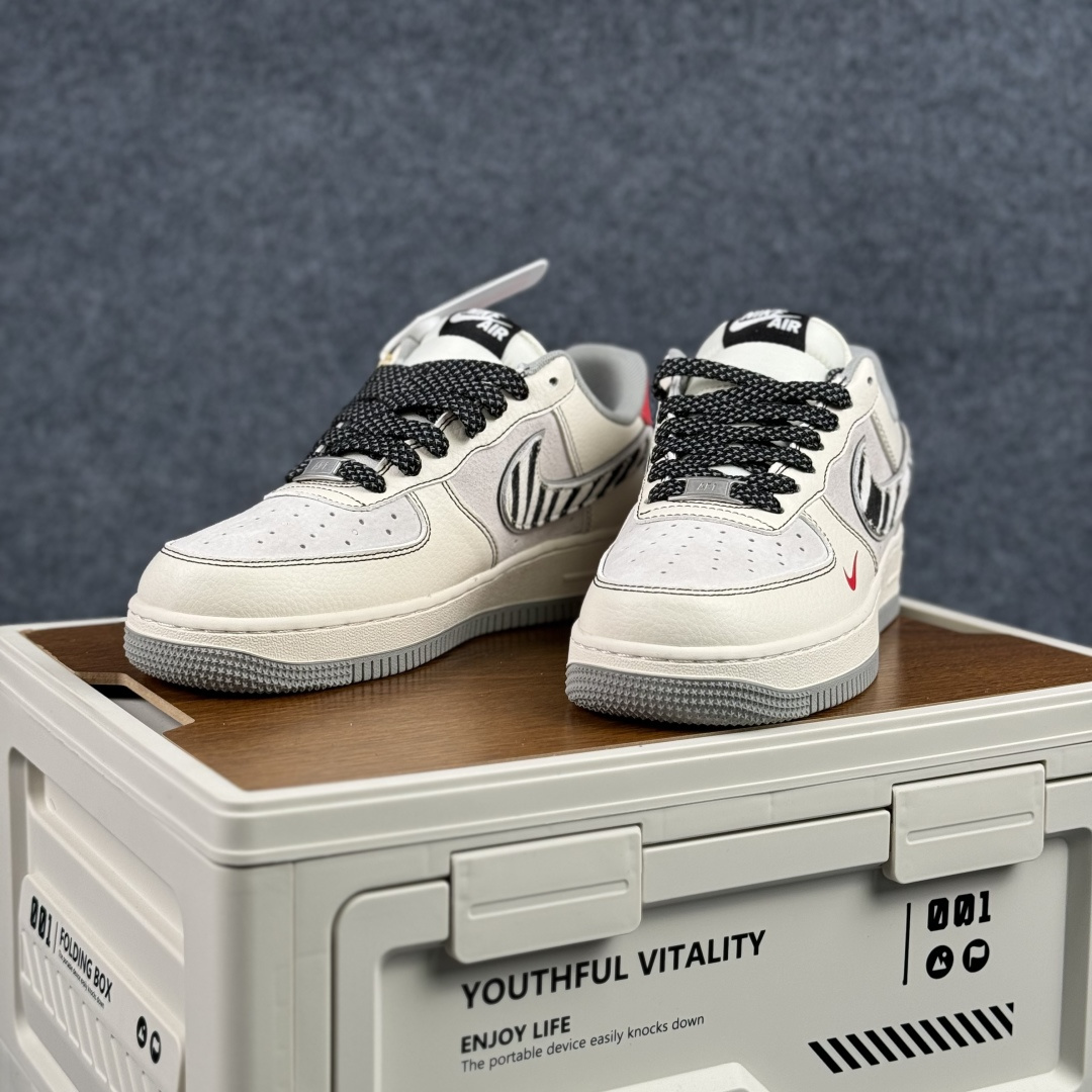 260 Nike Air Force 1 Low 07 马年限定 当街头传奇遇上高奢经典 XT6998-102-Chinese UA Cheap High Quatity Brand Clothes Bags handbags Sneakers wholesale wholesaler seller from China Factory suppliers Fashion Clothing Shoes best Quality Beautiful Price 260 Nike Air Force 1 Low 07 马年限定 当街头传奇遇上高奢经典 XT6998-102