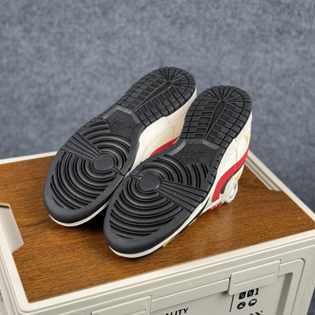 280 XD6188-055 Nike Dunk Low 马年限定 红金撞色自带年味小勾暗藏马年图腾-Chinese UA Cheap High Quatity Brand Clothes Bags handbags Sneakers wholesale wholesaler seller from China Factory suppliers Fashion Clothing Shoes best Quality Beautiful Price 280 XD6188-055 Nike Dunk Low 马年限定 红金撞色自带年味小勾暗藏马年图腾