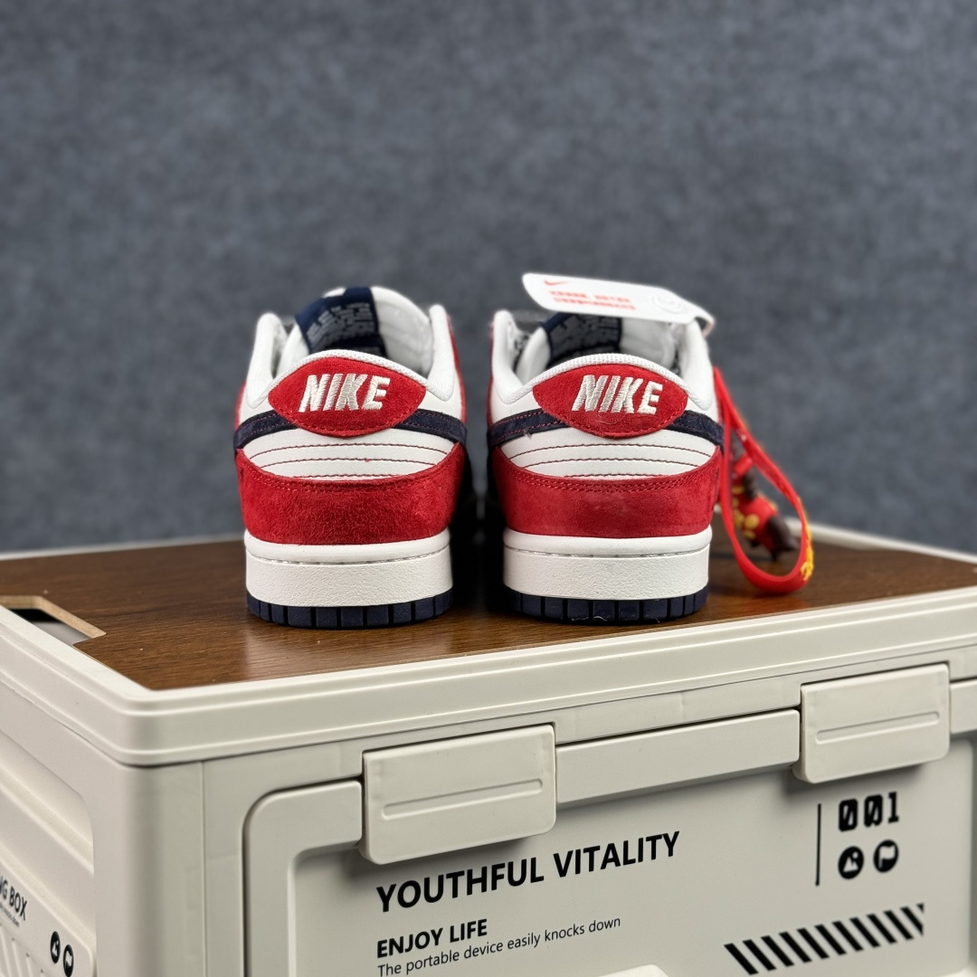 280 Nike SB Dunk Low 马年限定款 米红蓝勾 高端定制 低帮休闲板鞋 FC1688-246-Chinese UA Cheap High Quatity Brand Clothes Bags handbags Sneakers wholesale wholesaler seller from China Factory suppliers Fashion Clothing Shoes best Quality Beautiful Price 280 Nike SB Dunk Low 马年限定款 米红蓝勾 高端定制 低帮休闲板鞋 FC1688-246